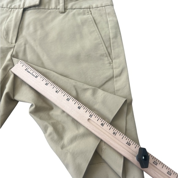 Theory Tan Bermuda Shorts Classic Tailored Design Size 6 - Picture 5 of 5